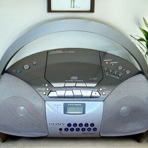 Sony Radio Sony Antique CFD-S500 CD/Radio/Cassette Boombox